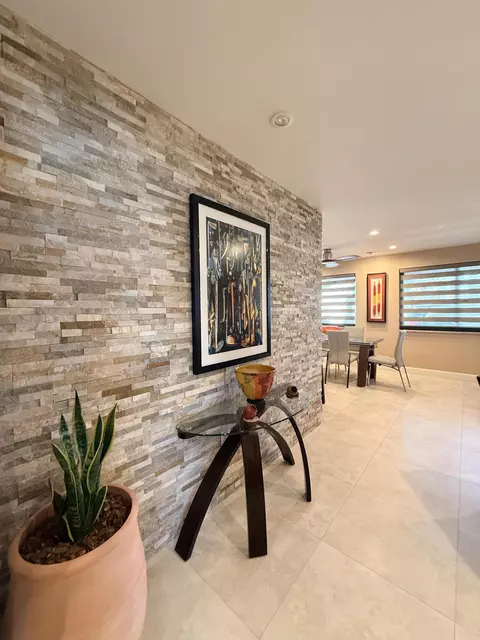 Entry Way - 5170 Palm Ave, Hialeah, FL 33012 photo 4 of 4