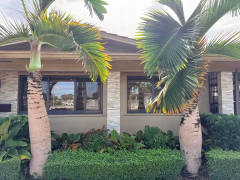 Exterior - 5170 Palm Ave, Hialeah, FL 33012 photo 4 of 12