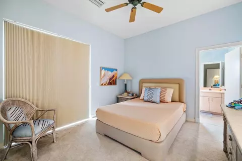 5785 Regency Cir E, Boca Raton, FL 33496 photo 15