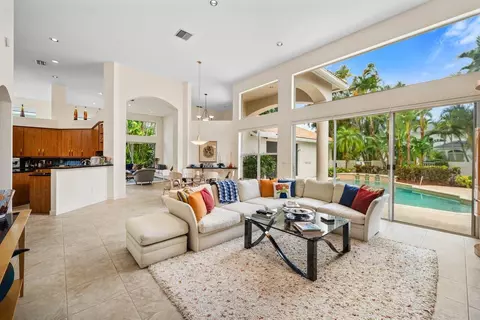 5785 Regency Cir E, Boca Raton, FL 33496 photo 8