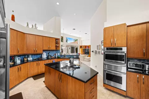 5785 Regency Cir E, Boca Raton, FL 33496 photo 11