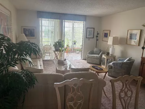 7301 NW 1st St #406, Margate, FL 33063