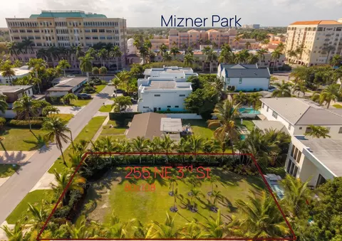 255 NE 3rd St, Boca Raton, FL 33432