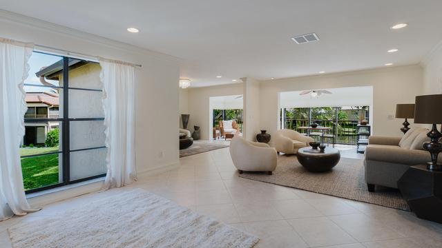 9277 Vista Del Lago #B, Boca Raton, FL 33428