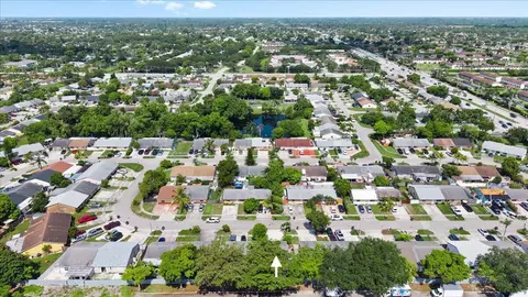 1830 Keenland Cir, West Palm Beach, FL 33415