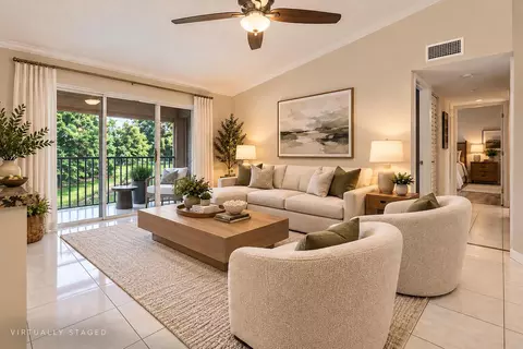 13811 Oneida Dr #F2, Delray Beach, FL 33446
