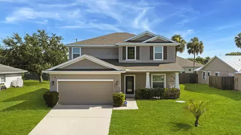 2241 SW Abalon Cir, Port Saint Lucie, FL 34953