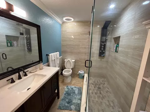 7526 SW 7th Ct, North Lauderdale, FL 33068