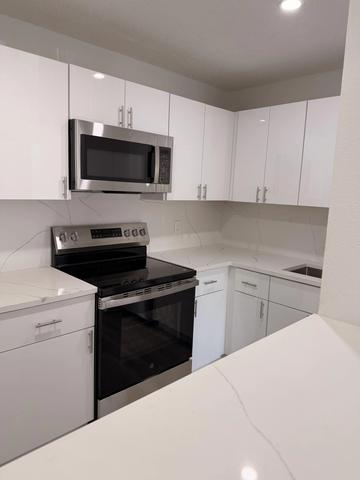 10401 SW 108th Ave #240, Miami, FL 33176