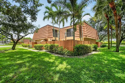 135 Heritage Way, West Palm Beach, FL 33407