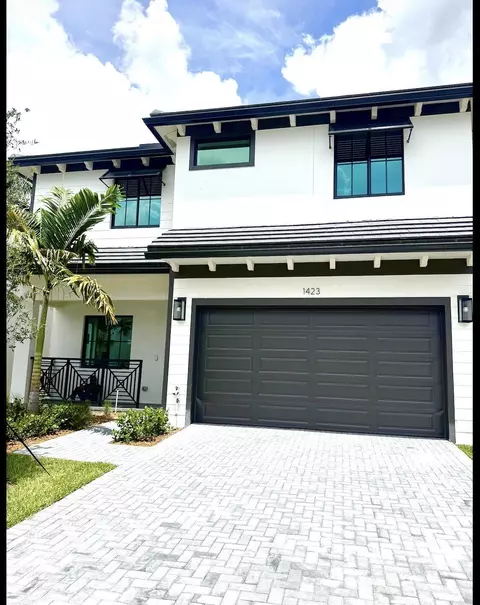 1423 SW 23rd St, Fort Lauderdale, FL 33315