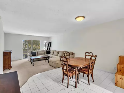 Dining - 9101 W Sample Rd #204, Coral Springs, FL 33065 photo 5 of 5