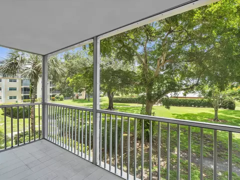 Exterior - 9101 W Sample Rd #204, Coral Springs, FL 33065 photo 3 of 12