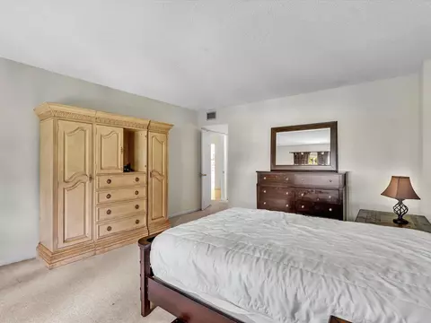 Bedroom - 9101 W Sample Rd #204, Coral Springs, FL 33065 photo 6 of 10
