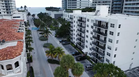 3000 Riomar St #210, Fort Lauderdale, FL 33304