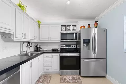 300 NE 26th Ave #1030, Boynton Beach, FL 33435