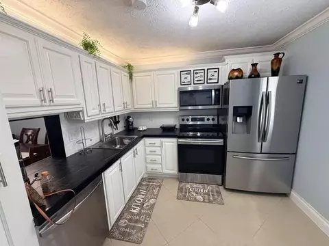 300 NE 26th Ave #1030, Boynton Beach, FL 33435
