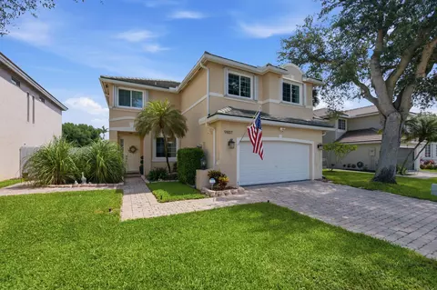 9807 NW 20th St, Pembroke Pines, FL 33024
