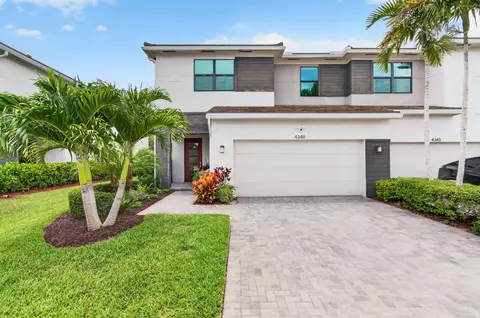 4349 Arcturus Ln, Lake Worth, FL 33467