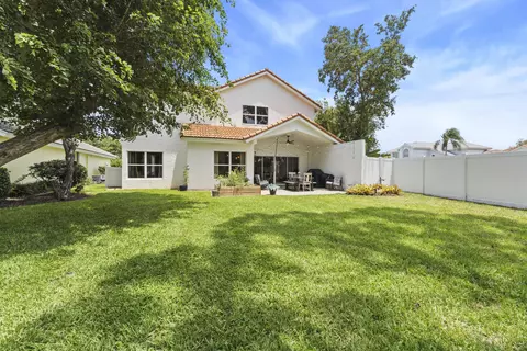 Exterior - 7015 SE Cutler Trl SE, Stuart, FL 34997 photo 4 of 5