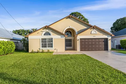 6118 Pompano St, Jupiter, FL 33458