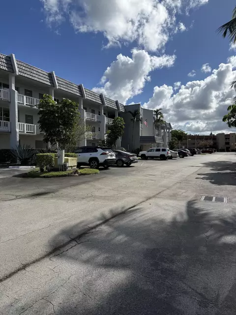 6650 Royal Palm Blvd #205C, Margate, FL 33063