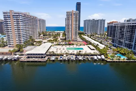 1985 S Ocean Dr #17D, Hallandale Beach, FL 33009