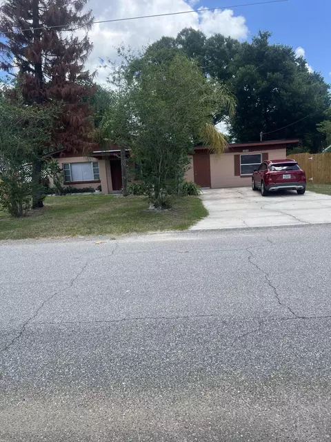 1858 4th St SE, Winter Haven, FL 33880