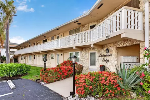 298 SE 6th Ave #9, Pompano Beach, FL 33060