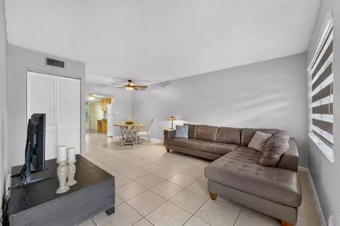 251 NW 76th Ave #105, Margate, FL 33063