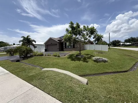 103 SW Oakridge Dr, Port Saint Lucie, FL 34984