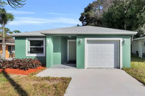 2002 Avenue M, Fort Pierce, FL 34950