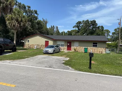5298 Deleon Ave, Fort Pierce, FL 34951
