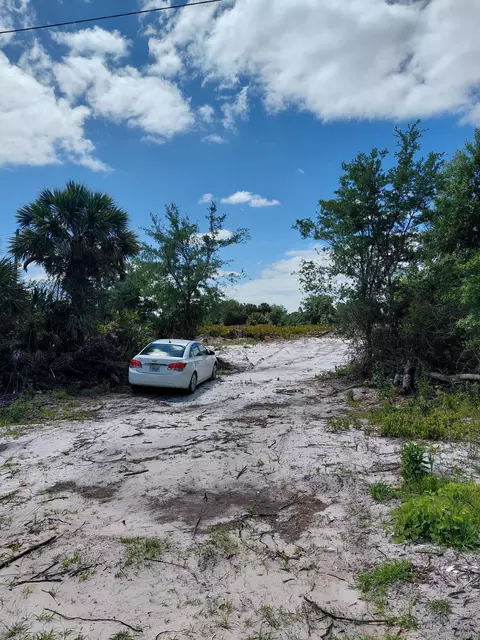 17122 NW 292nd St, Okeechobee, FL 34972