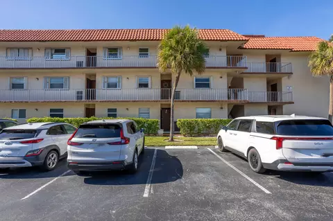 700 SE 6th Ave #107, Deerfield Beach, FL 33441