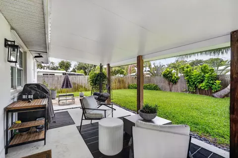 Exterior - 1524 Lance Rd, Jupiter, FL 33469 photo 3 of 11