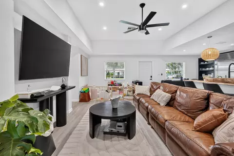 Living - 1524 Lance Rd, Jupiter, FL 33469 photo 1 of 2