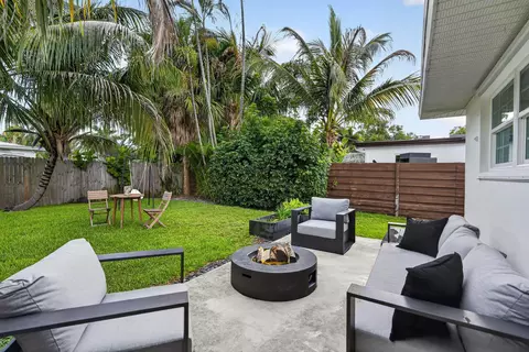 Exterior - 1524 Lance Rd, Jupiter, FL 33469 photo 11 of 11