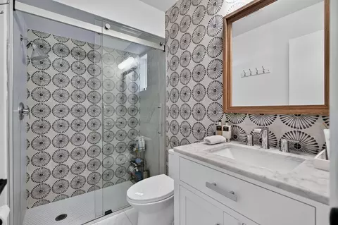 Bath - 1524 Lance Rd, Jupiter, FL 33469 photo 1 of 2