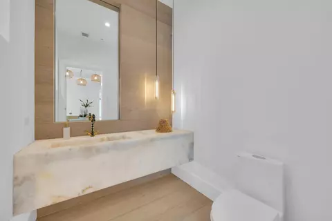 Bath - 19175 W Riverside Dr, Tequesta, FL 33469 photo 1 of 11