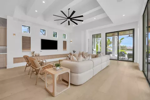 Living - 19175 W Riverside Dr, Tequesta, FL 33469 photo 5 of 8
