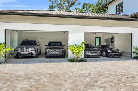 Exterior - 19175 W Riverside Dr, Tequesta, FL 33469 photo 18 of 19