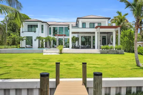 Exterior - 19175 W Riverside Dr, Tequesta, FL 33469 photo 4 of 19