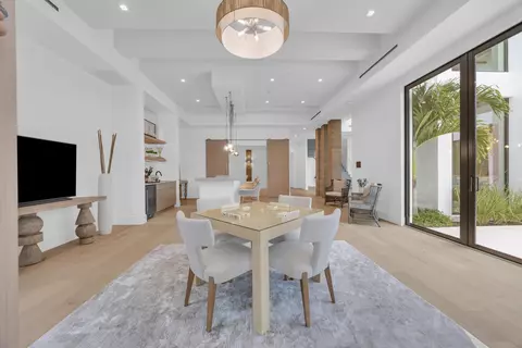 Dining - 19175 W Riverside Dr, Tequesta, FL 33469 photo 3 of 3