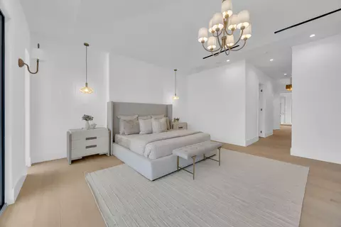 Bedroom - 19175 W Riverside Dr, Tequesta, FL 33469 photo 5 of 11