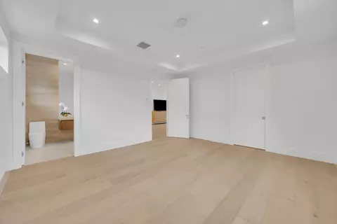 Bedroom - 19175 W Riverside Dr, Tequesta, FL 33469 photo 11 of 11