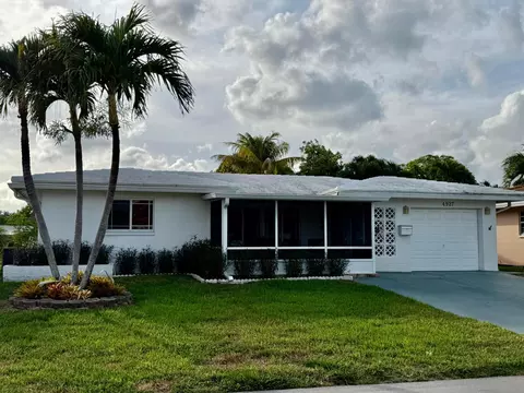 4927 NW 47th Ter, Tamarac, FL 33319