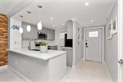9780 Marina Blvd #421, Boca Raton, FL 33428