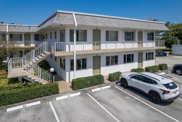 2920 Cynthia Ln #202, Lake Worth Beach, FL 33461