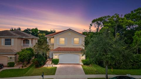 1104 NW Leonardo Cir, Port Saint Lucie, FL 34986